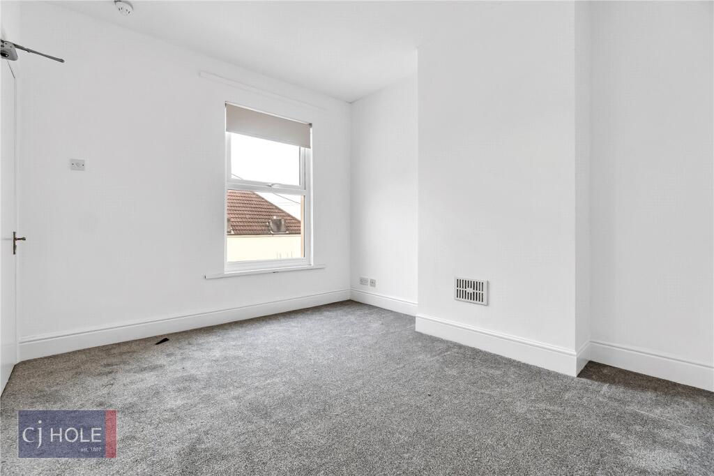 5 bedroom terraced house for rent