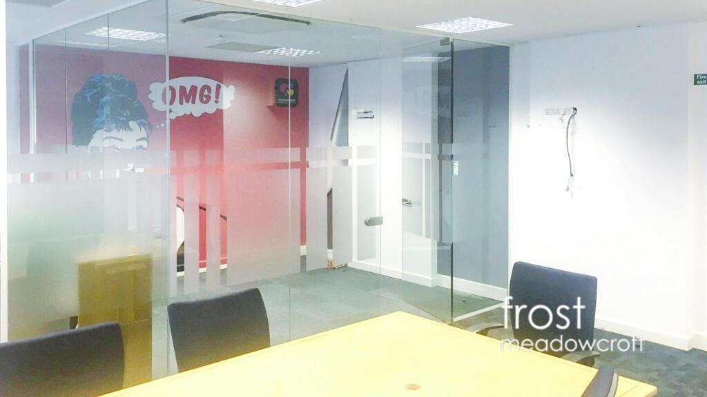 Suite 11 StationCourt Fulham Office 2.jpg