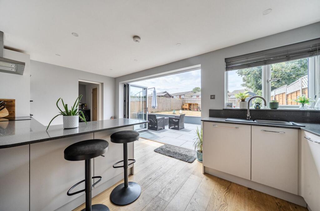 House in Tonbridge - View 4