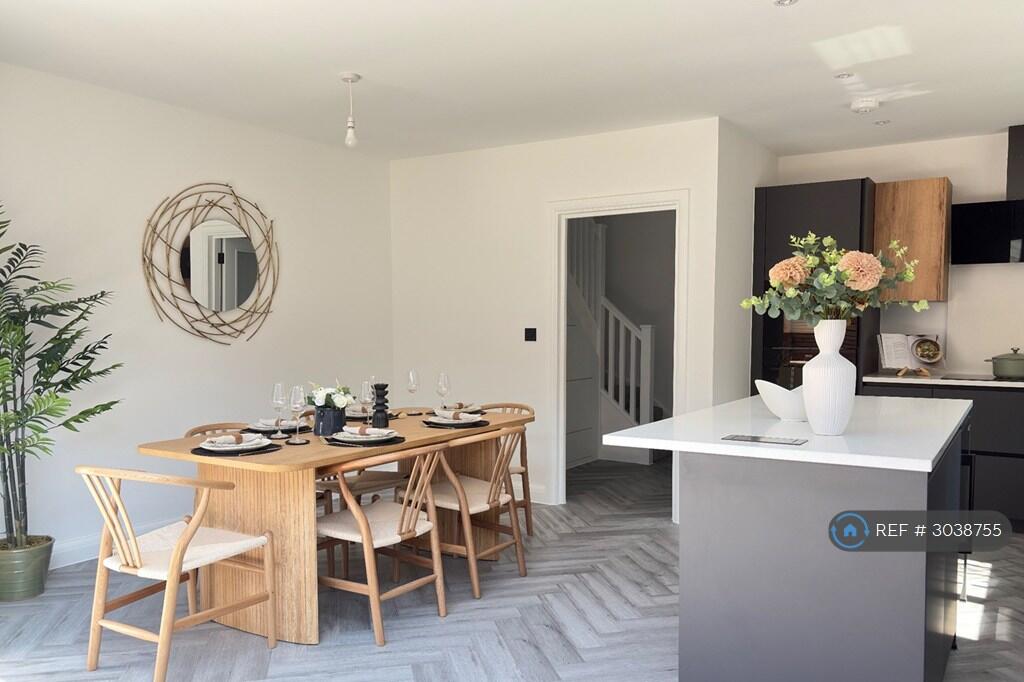 House in Canterbury - View 4