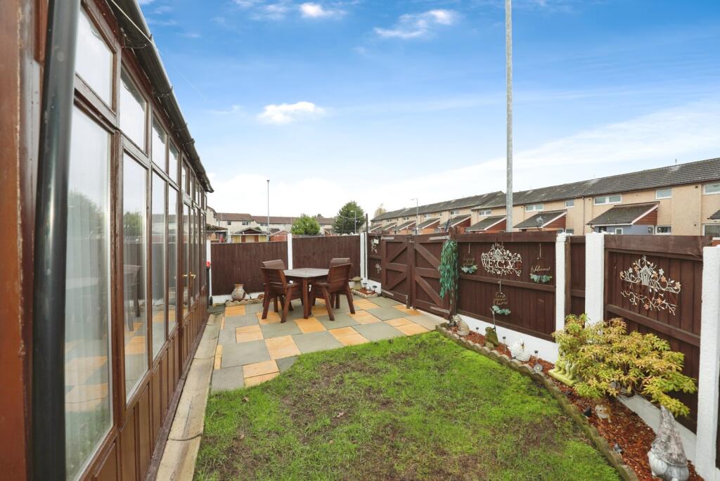 Bentley Grove, Winsford, Cheshire, CW7 photo 2