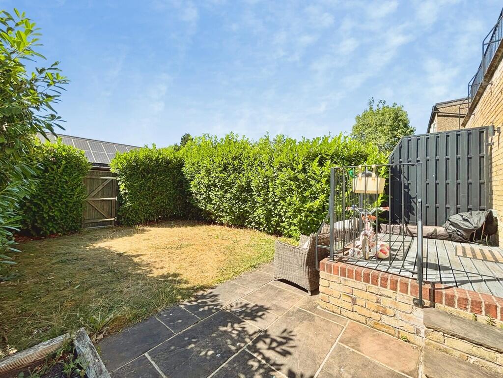 Main image of property: Brighton Road, South Croydon
