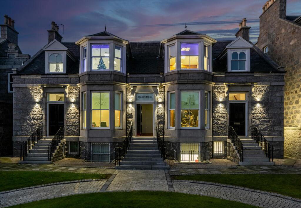 BishopHouse_339HDR.jpg