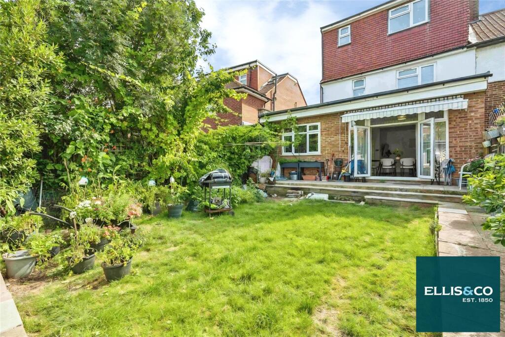 House in London - View 3