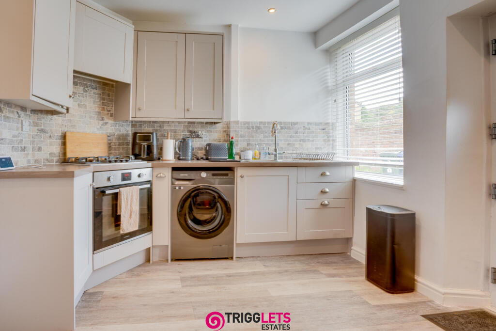 House in Barnsley, South Yorkshire - View 3