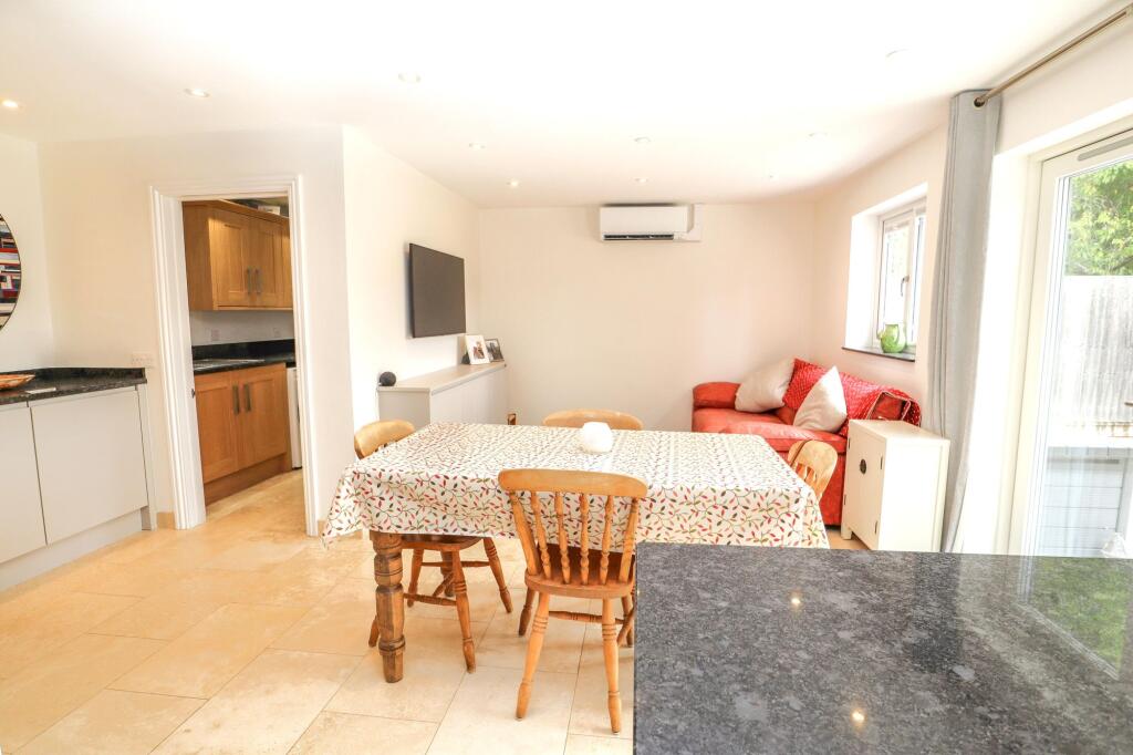 House in Steeple Claydon, Buckinghamshire - View 5