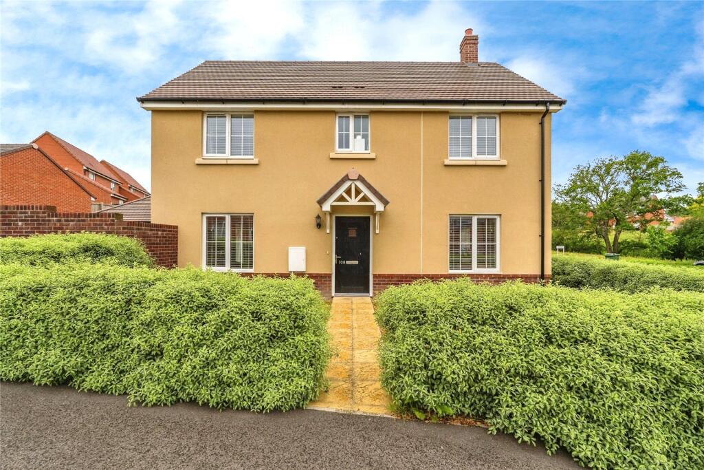 4-bed detached on Harrison Way, Rownhams, Southampton, Hampshire, SO16, £500,000