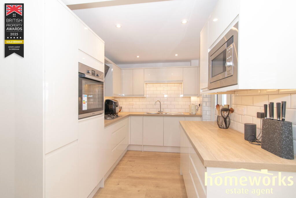 House in Breckland, Scarning - View 5
