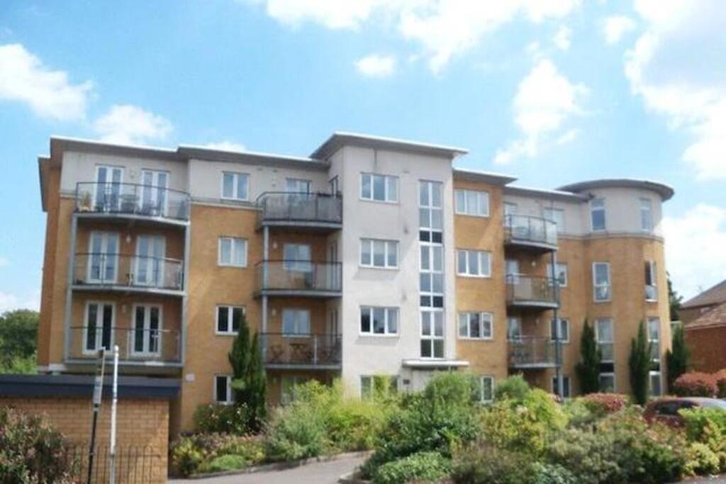 Main image of property: Rosida Gardens, Hill Lane