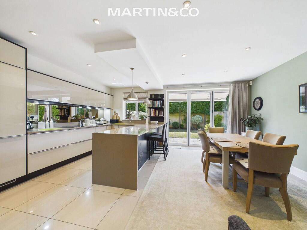 House in Wokingham - View 3