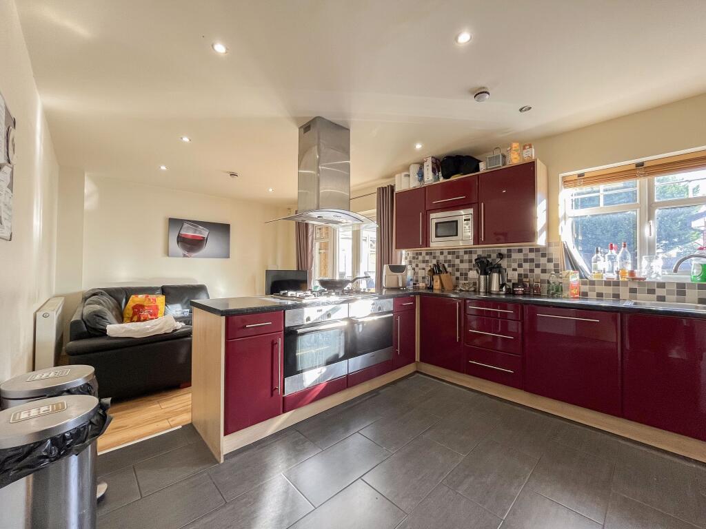 Cannock Road, Westcroft photo 2
