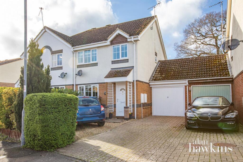 Main image of property: Victoria Drive, Lyneham