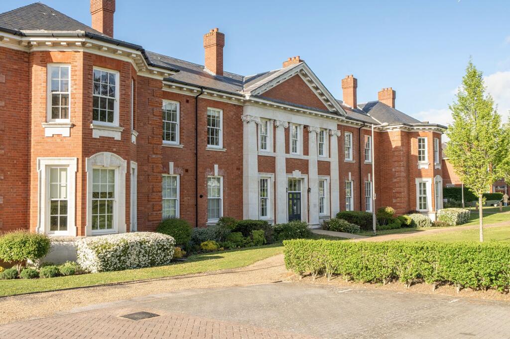 Apartment in Kingston upon Thames - View 4
