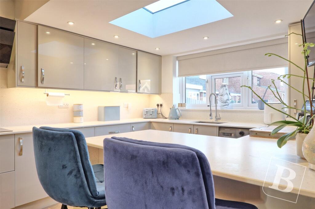 Tythe Barn Way, South Woodham Ferrers, Chelmsford, Essex, CM3 photo 4