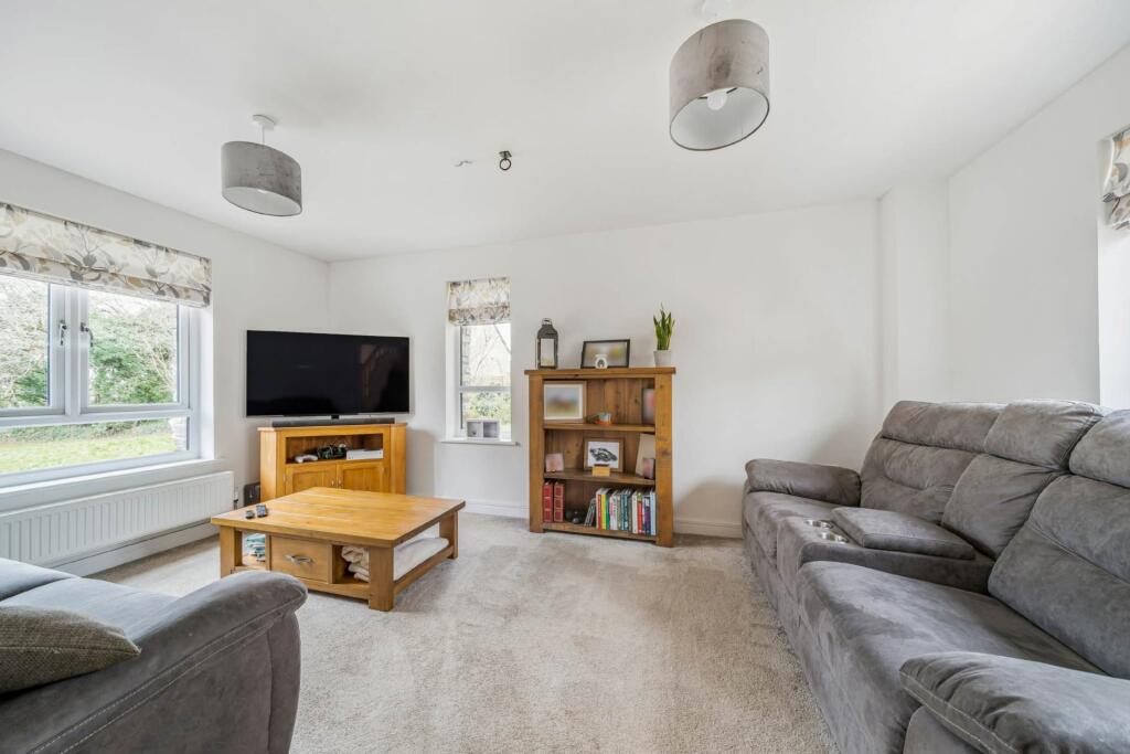 Carbona Close, Meadow Brook photo 4
