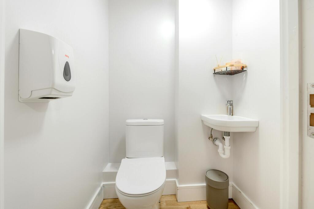 26 hartland rd1501.jpg