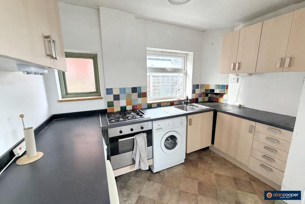 Tenlons Road, Stockingford, Nuneaton, CV10 7HT photo 4