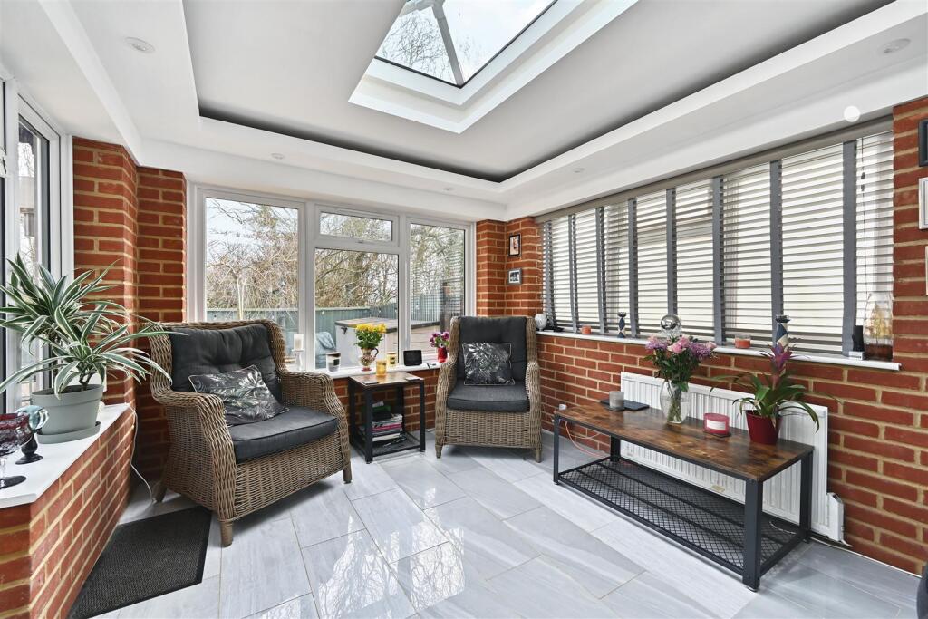 Main image of property: Carfax Close, Bexhill-On-Sea