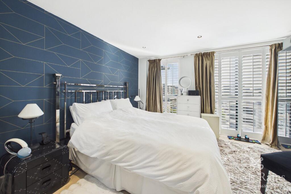 Apartment in Manchester - View 5