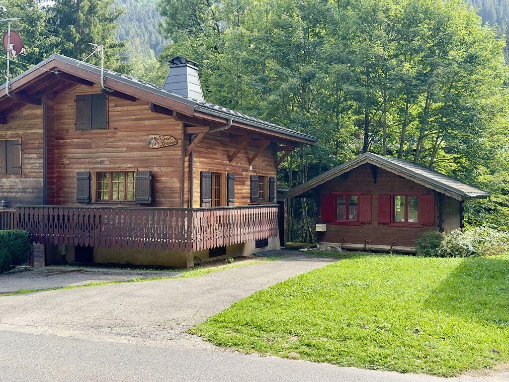 Main image of property: 3 Bed South Facing Demi Chalet near Linga Ski Lift, Chatel