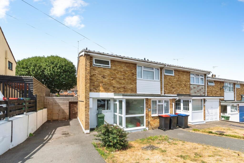 Main image of property: The Ridgeway, Braintree