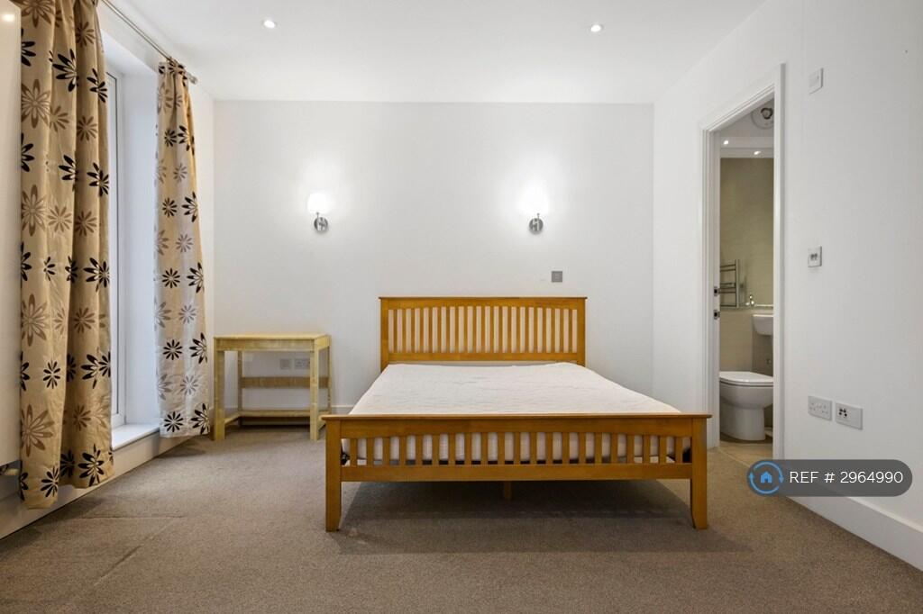 Main image of property: Rose Stapleton Terrace, London, SE1