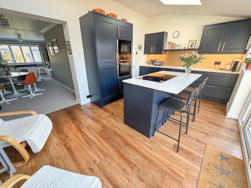 3-bed terraced on Bishops Waltham, £475,000