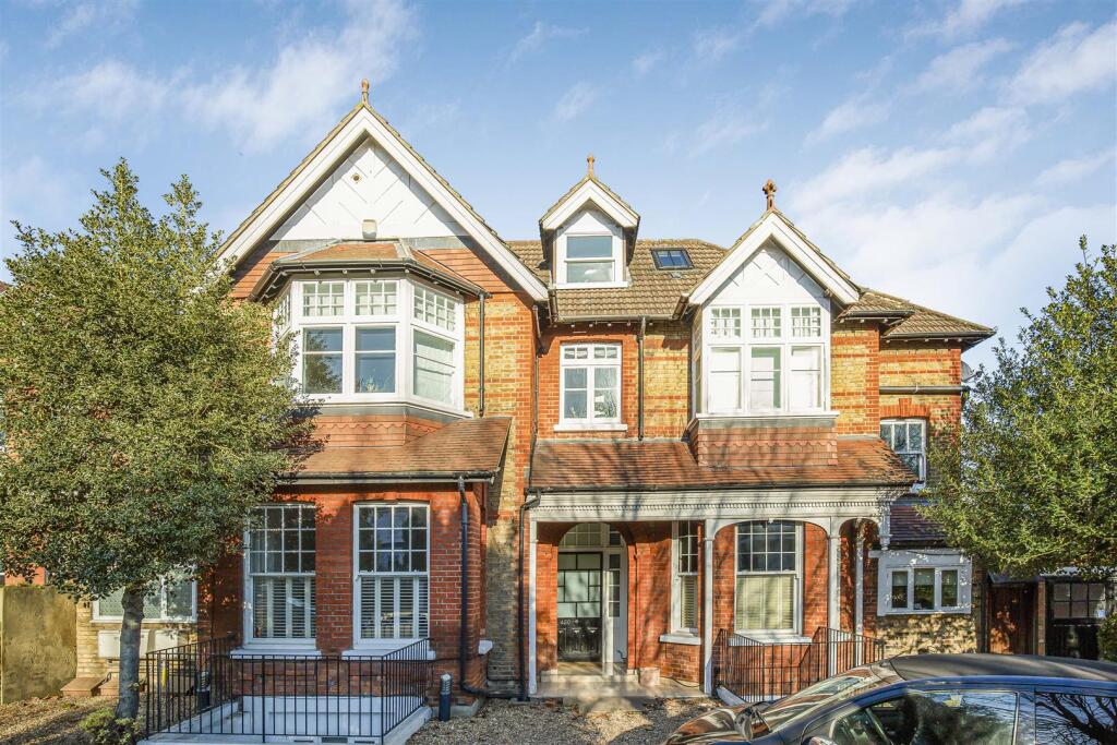 Apartment in London - View 5