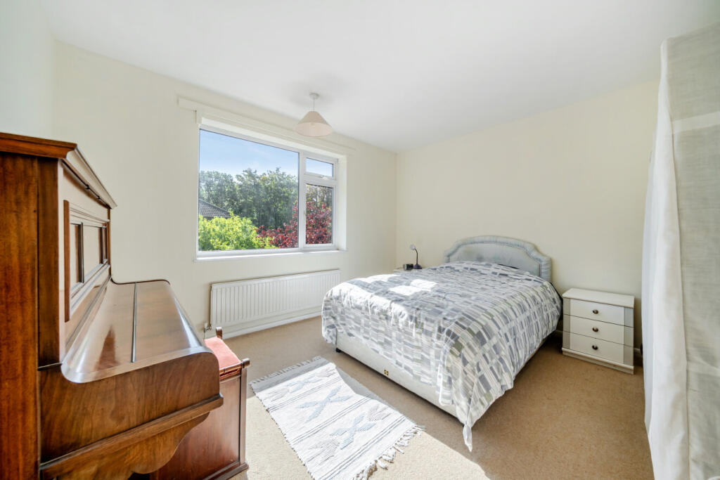 Apartment in Bromley - View 4
