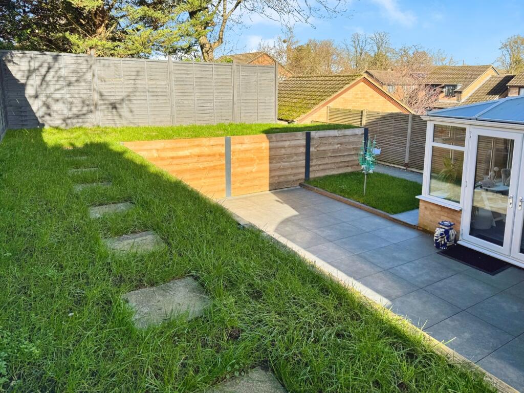 Willowside, Woodley, Reading - View 4
