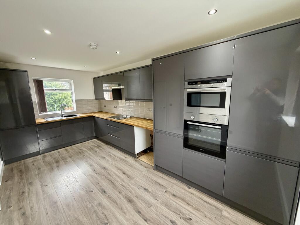 Thornber Grove, Blackpool photo 4