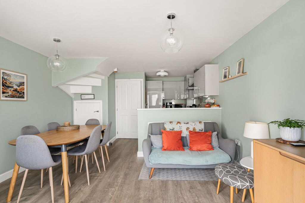 House in Brackley, West Northamptonshire - View 4