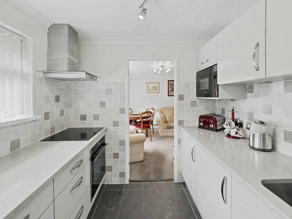 Kestrel Way, Burton-on-trent, DE15 0DJ - View 5