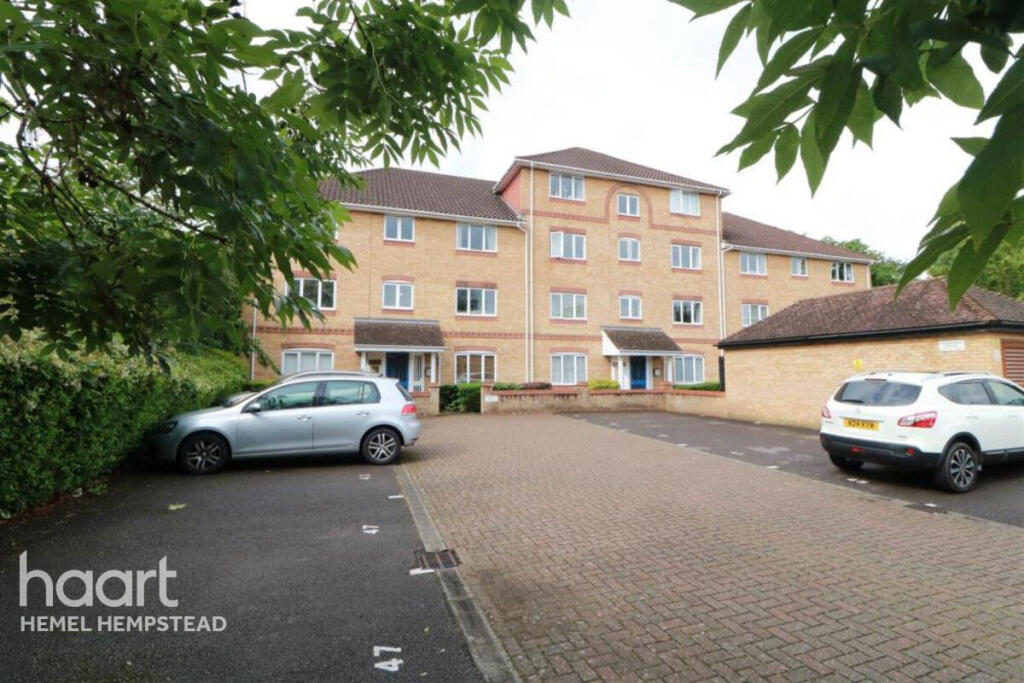 Main image of property: Swan Mead, Hemel hempstead