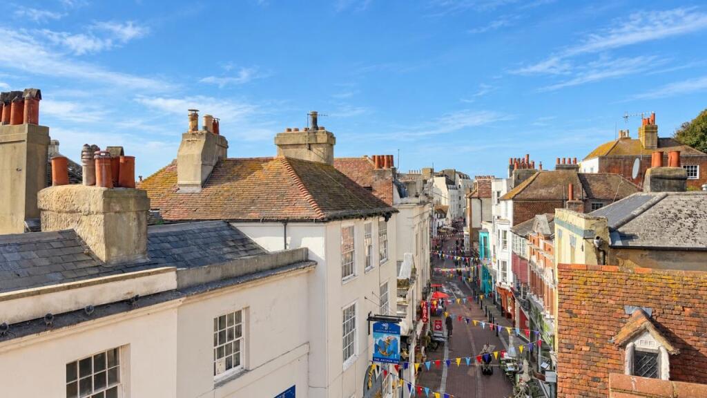 Apartment in Tonbridge - More