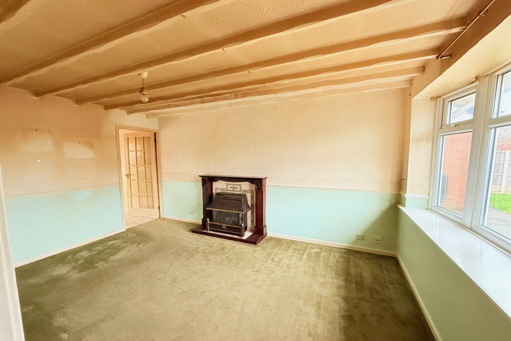 Willoughby Close, Old Hall, WA5  9QP photo 3