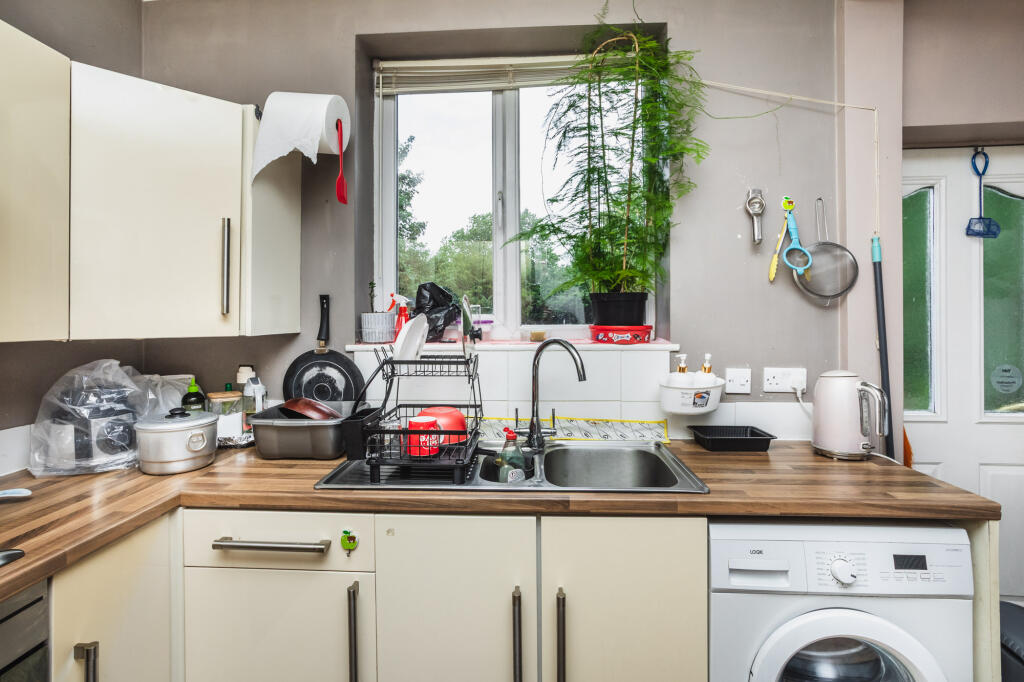 House in Sheffield, Butterthwaite, Shiregreen - View 5
