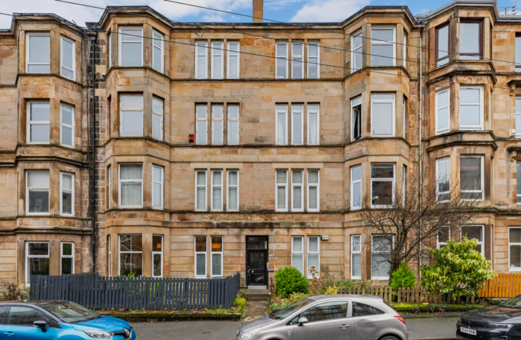 Main image of property: 1/2, 148 Garthland Drive, Glasgow, G31 2SG