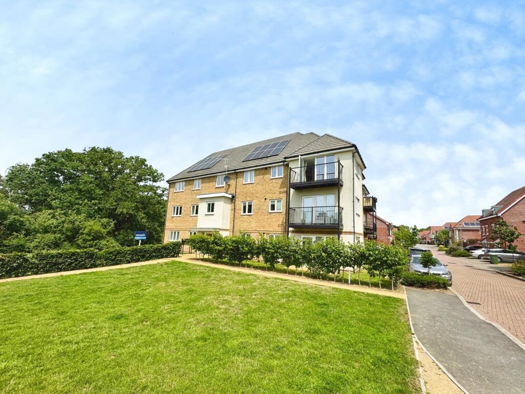 Main image of property: Ellwood Fields, Binfield, Bracknell