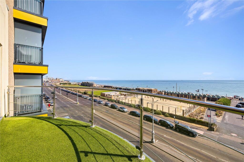 Apartment in Brighton - View 4