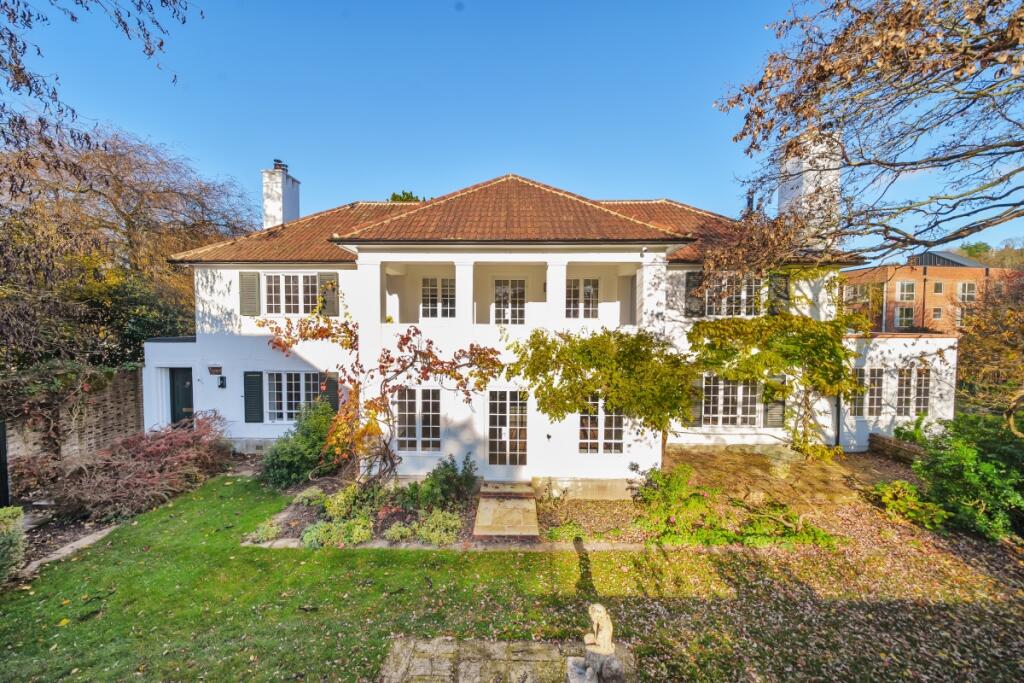 Main image of property: Colebrook Street Winchester SO23