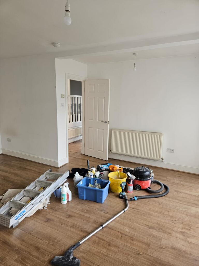 Apartment in Preston - View 5