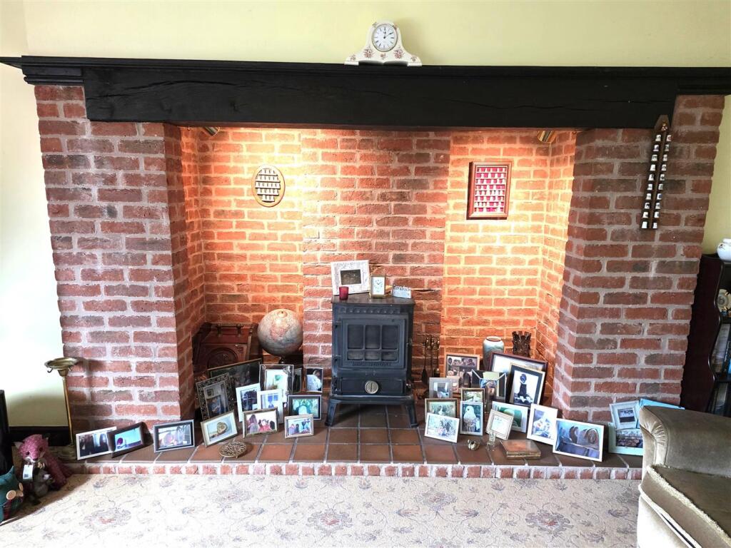House in Bassetlaw, East Markham - View 5