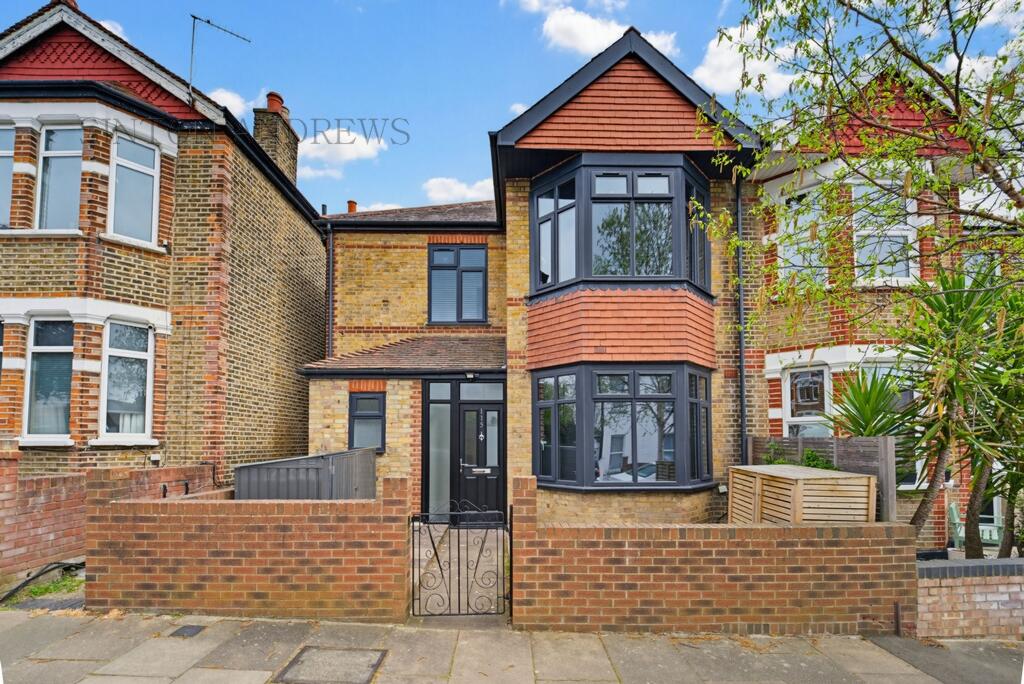 Main image of property: Kingsley Avenue, Ealing, W13