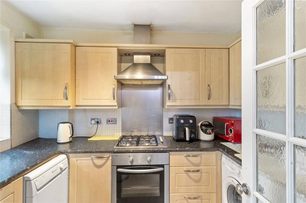 Brooklands Road, Sale, Greater Manchester, M33 photo 3