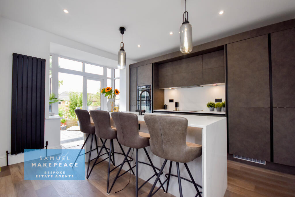 House in Stoke-on-Trent, Packmoor - View 5