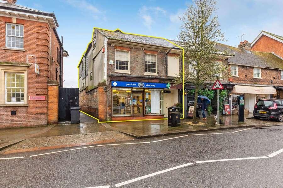 Main image of property: 125 High Street Hungerford Berkshire, RG17 0DL, 125 High Street, Hungerford