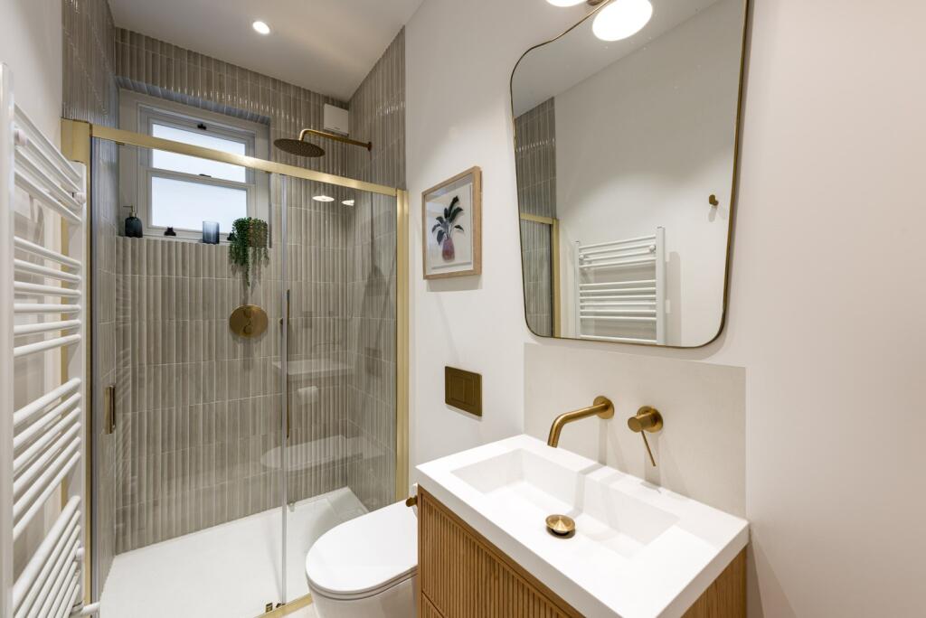 Apartment in London - More