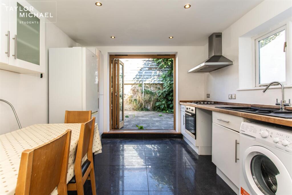 House in Brighton, Queen's Park - View 3