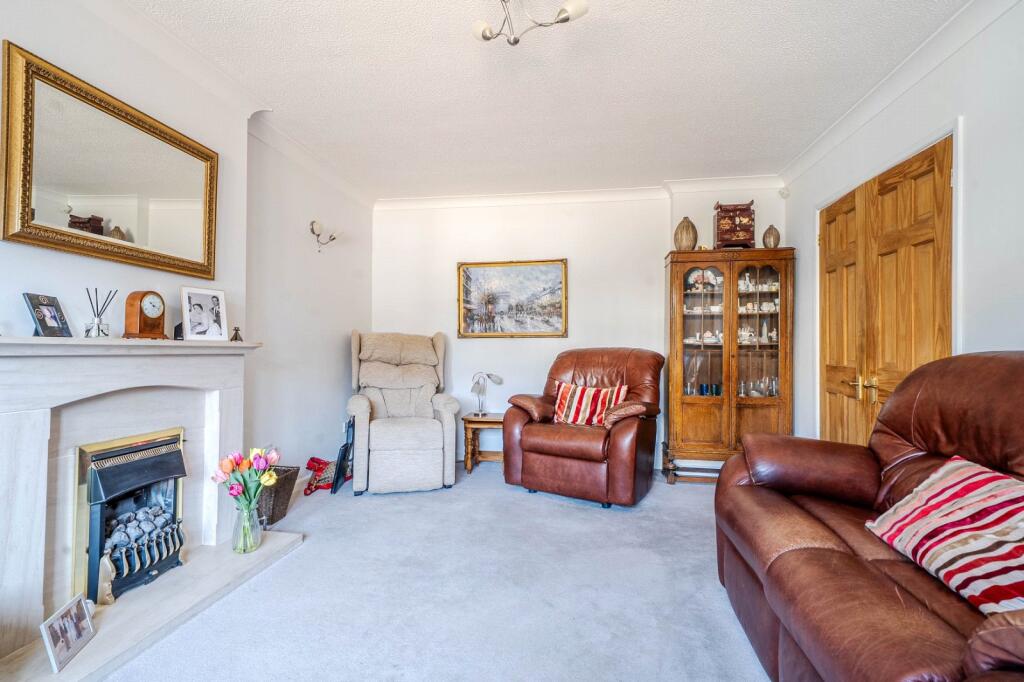 House in Luton - View 5
